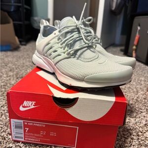 Nike Women's Air Presto